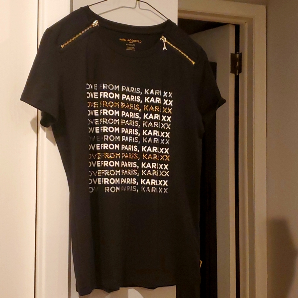 Women's Logo-Graphic Zip-Shoulder T-Shirt